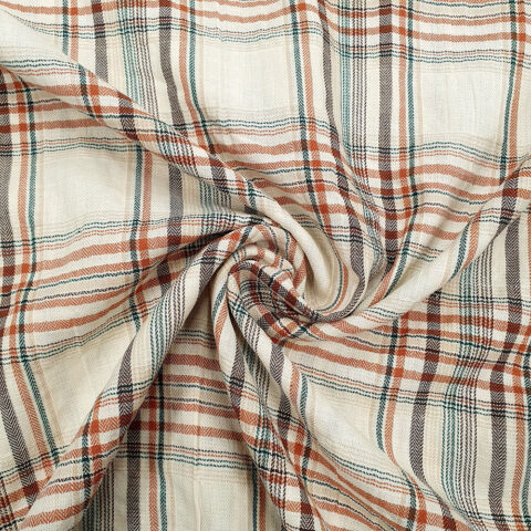 25988 Blusen, Bordür